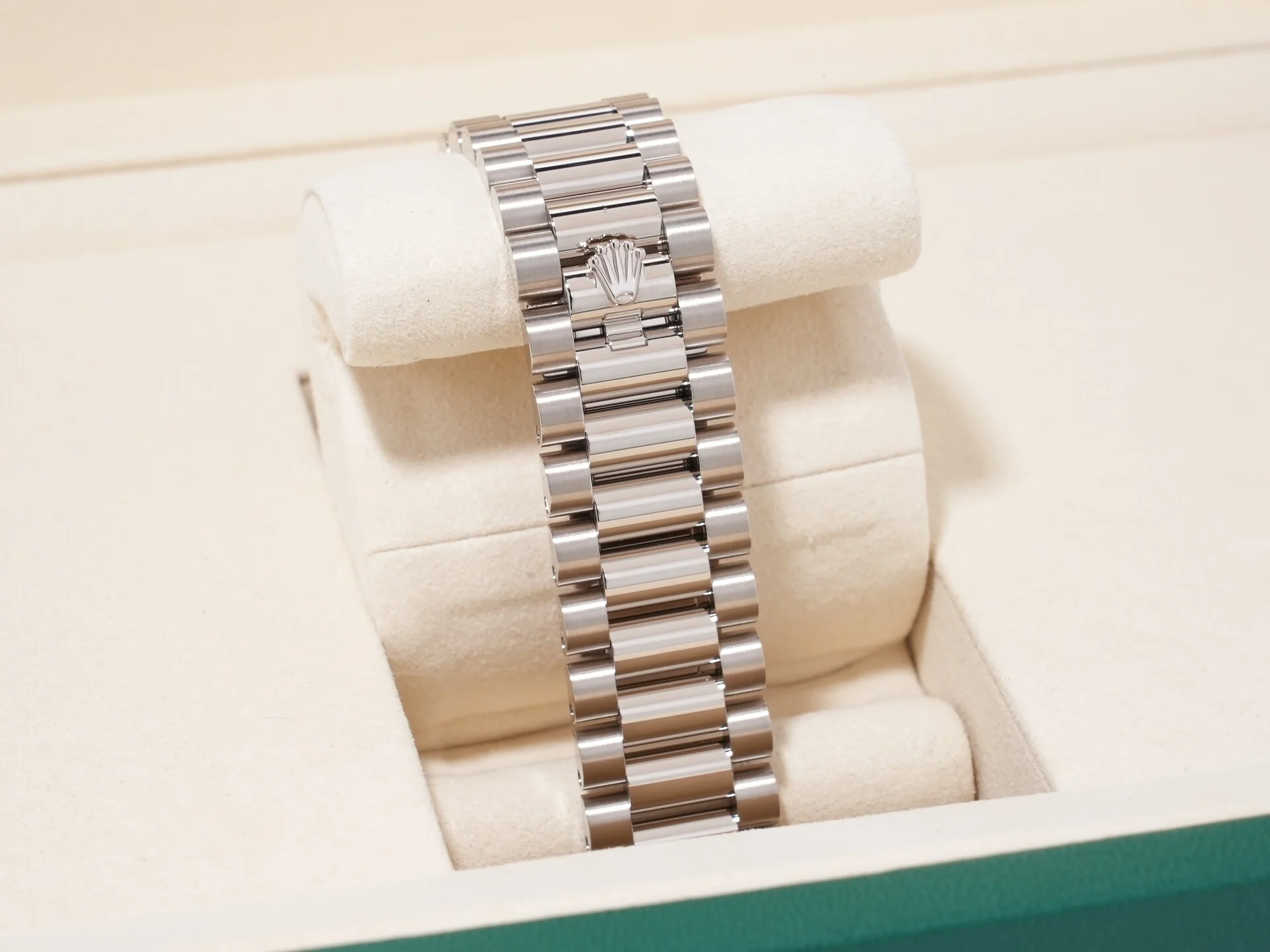 ロレックス デイデイト36 Ref.128239 ホワイトゴールド ホワイトマザーオブパール文字盤 未使用 pcxgkczd - Image 6