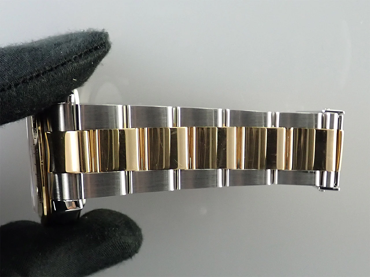 ロレックス デイトナ Ref.116523NR ステンレススチール/イエローゴールド ブラックシェル文字盤 - Image 9