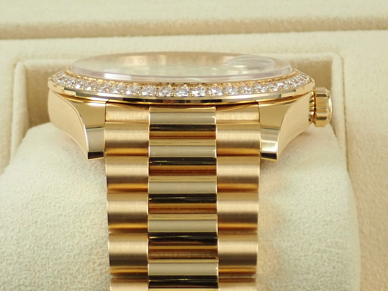 ロレックス デイデイト40 Ref.228348RBR イエローゴールド ブラック文字盤 - Image 6