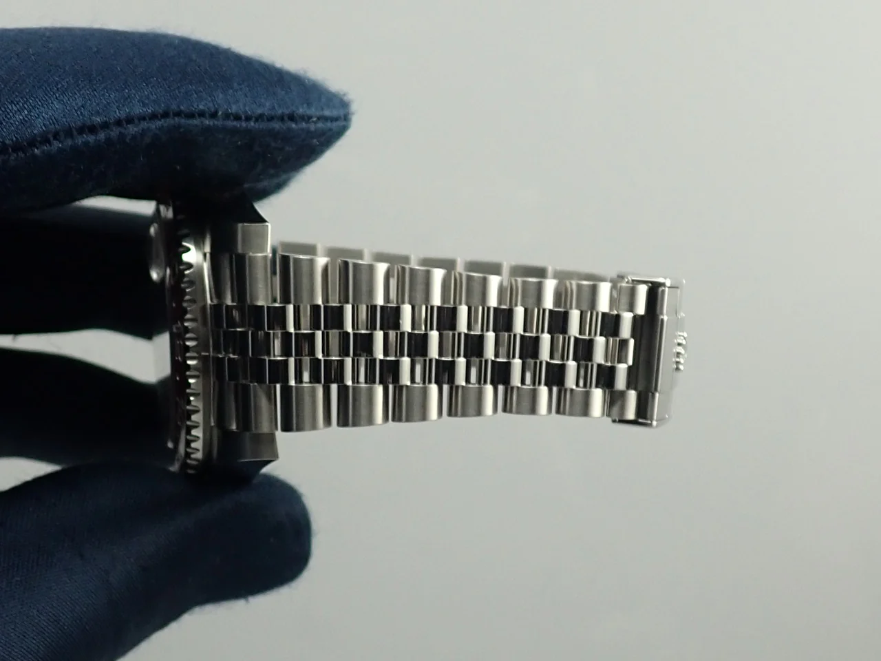 ロレックス GMTマスターII Ref.126710BLRO ステンレススチール ブラック文字盤 ジュビリーブレスレット 中古 RF49SYSC - Image 9