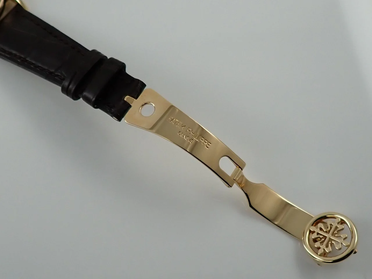 パテックフィリップ コンプリケーション ワールドタイム Ref.5110J-001 イエローゴールド シルバー文字盤 - Image 8