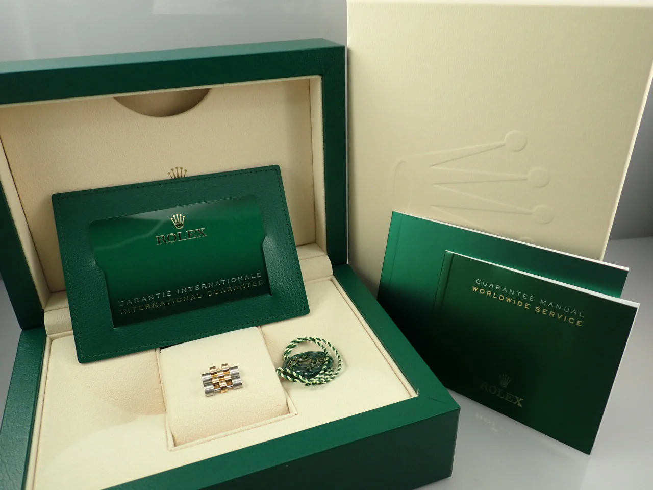 ロレックス デイトジャスト36 Ref.116233 ステンレススチール/イエローゴールド ブラックシェルx10Pダイヤ文字盤 ジュビリーブレスレット - Image 10