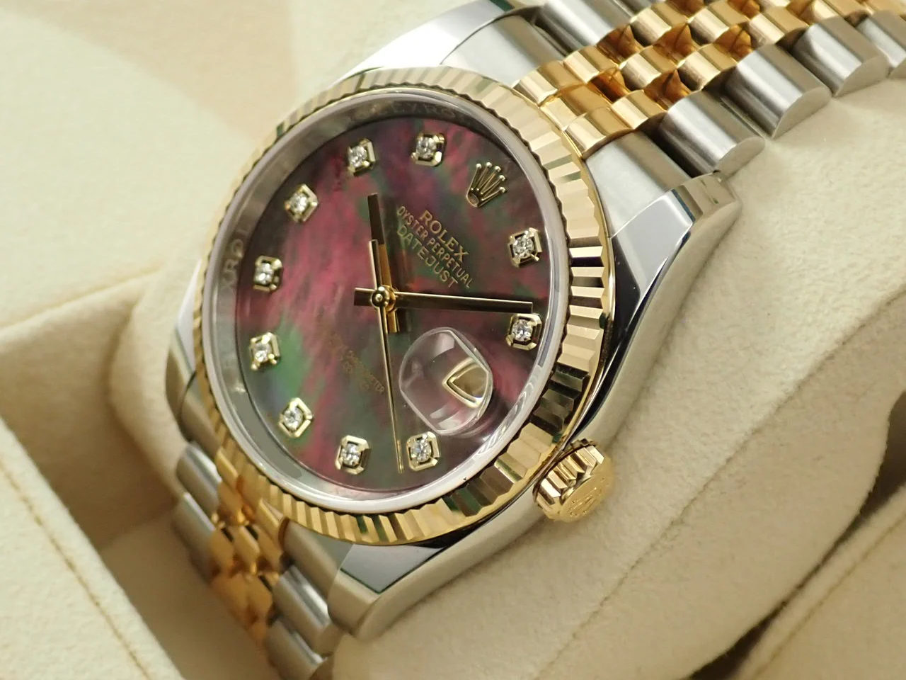ロレックス デイトジャスト36 Ref.116233 ステンレススチール/イエローゴールド ブラックシェルx10Pダイヤ文字盤 ジュビリーブレスレット - Image 4