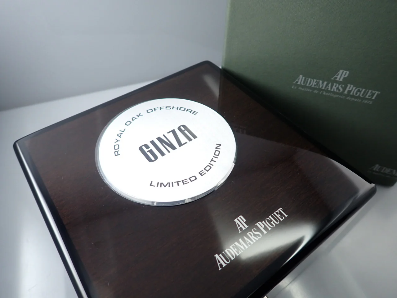 オーデマピゲ ロイヤルオーク オフショア GINZA7 Ref.26205AU.OO.D002CR.01 カーボン ブラック文字盤 - Image 11