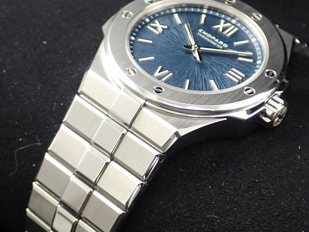 ショパール アルパインイーグル36 Ref.298601-3001 ブルー文字盤 中古 T86ZUZ4J - Image 6