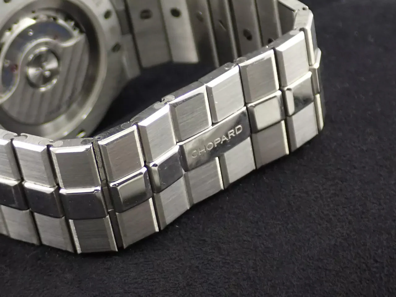 ショパール アルパインイーグル36 Ref.298601-3001 ブルー文字盤 中古 T86ZUZ4J - Image 7