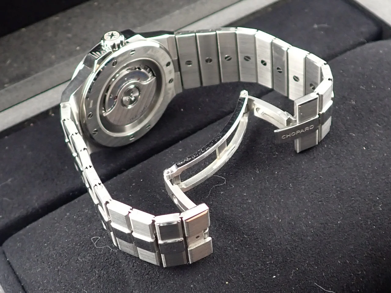 ショパール アルパインイーグル36 Ref.298601-3001 ブルー文字盤 中古 T86ZUZ4J - Image 8