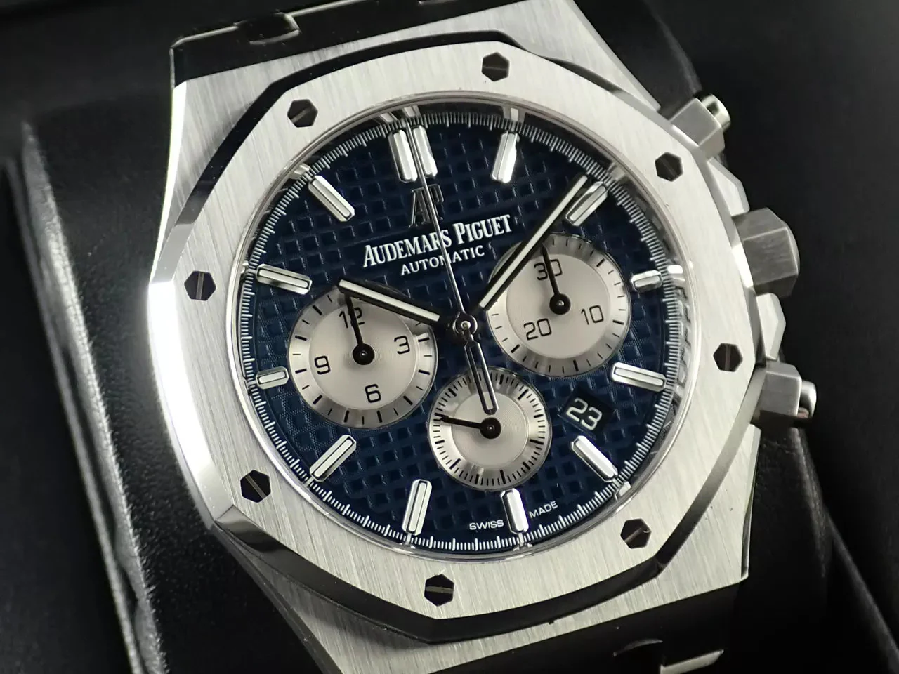 オーデマピゲ ロイヤルオーク クロノグラフ Ref.26331ST.OO.1220ST.01 ステンレススチール ブルー文字盤 - Image 3