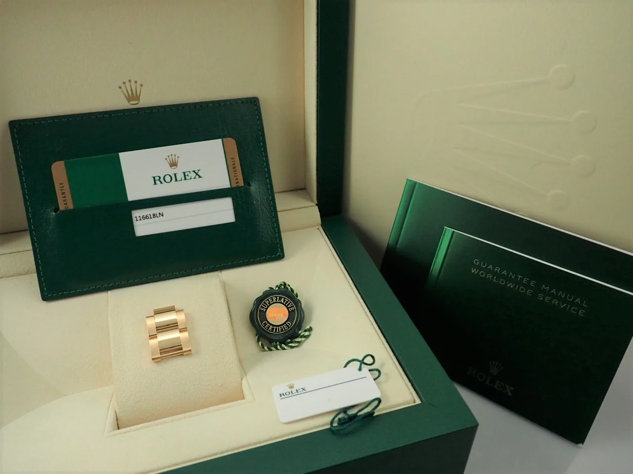 ロレックス サブマリーナー デイト Ref.116618LN イエローゴールド ブラック文字盤 - Image 10