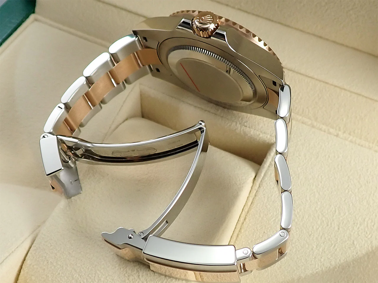 ロレックス GMTマスターII Ref.126711CHNR ステンレススチール/エバーローズゴールド ブラック文字盤 オイスターブレスレット オイスターブレスレット - Image 8