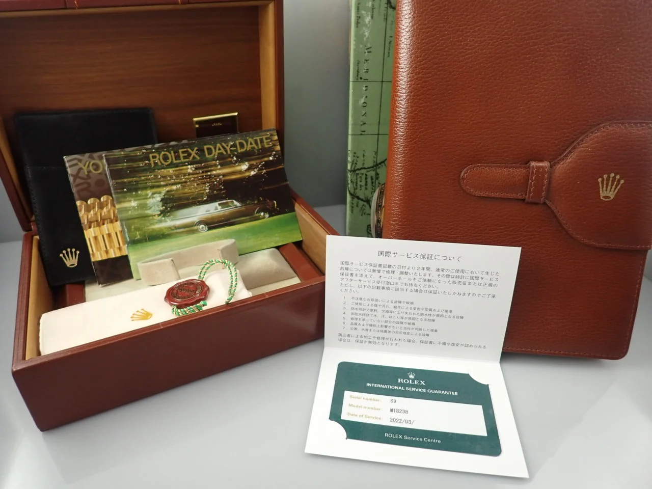 ロレックス デイデイト36 Ref.18238 イエローゴールド オニキス文字盤 - Image 11