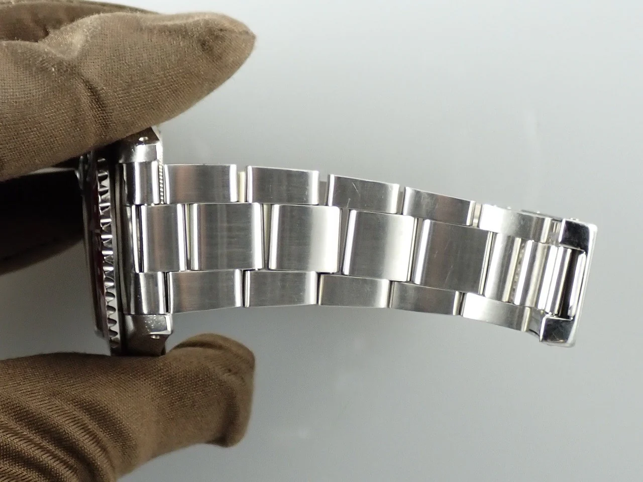 ロレックス GMTマスター Ref.1675 ステンレススチール ブラック文字盤 オイスターブレスレット - Image 9