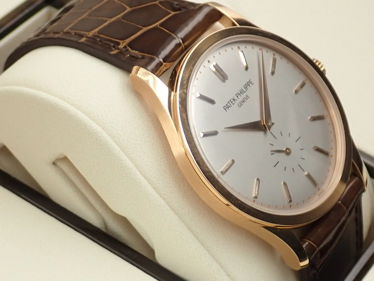 パテックフィリップ カラトラバ Ref.5196R-001 ローズゴールド シルバー文字盤 - Image 5