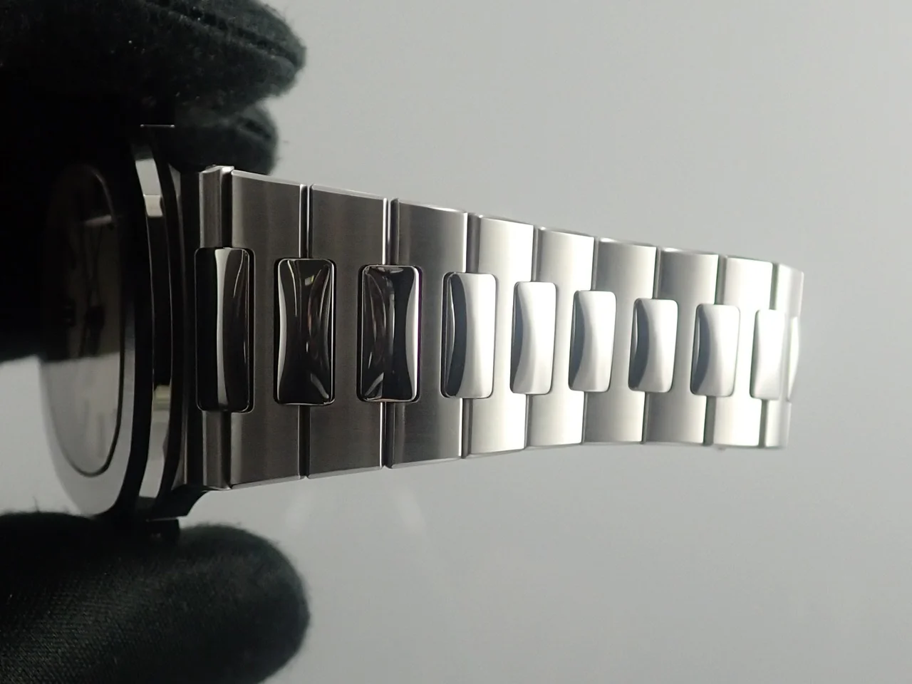 パテックフィリップ ノーチラス Ref.5711/1A-011 ステンレススチール ホワイト文字盤 - Image 9