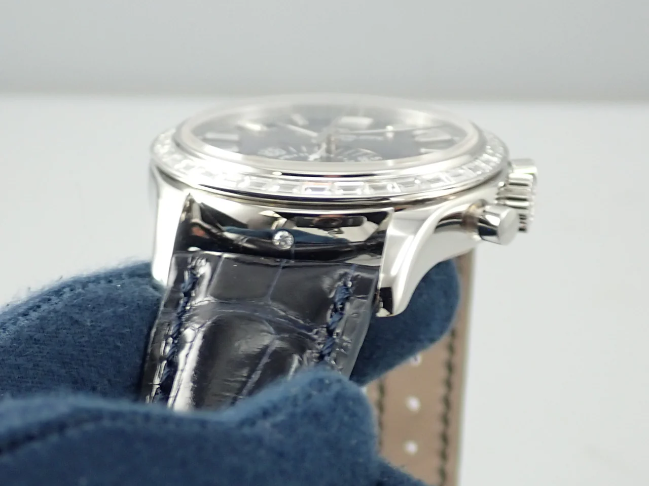 パテックフィリップ アニュアルカレンダー クロノグラフ Ref.5961P-001 プラチナ マット・ブルー・オパーリン文字盤 - Image 6