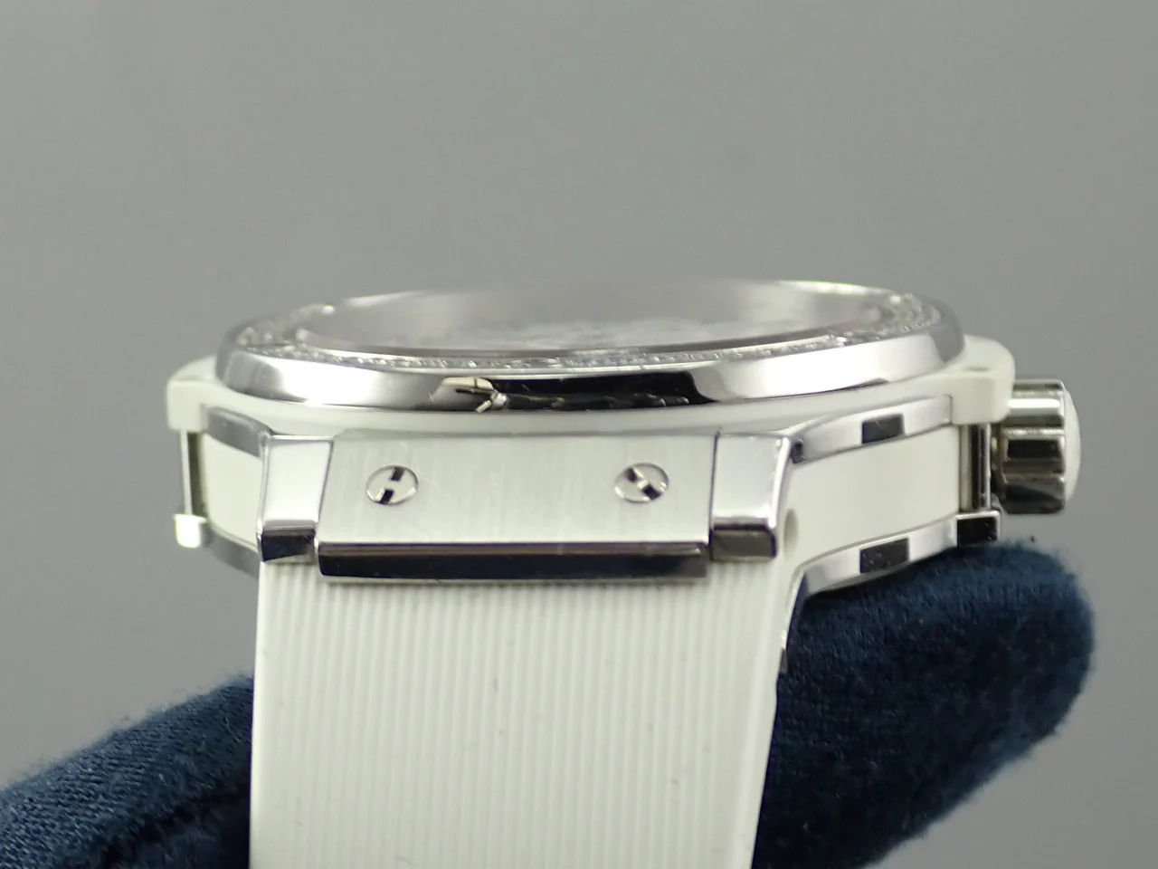 ウブロ ビッグバン スチールダイヤモンド Ref.361.SE.2010.RW.1104 ホワイト文字盤 中古 V5286180 - Image 6