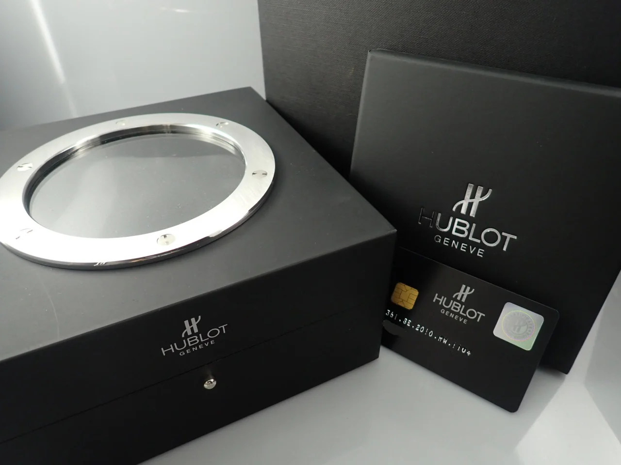 ウブロ ビッグバン スチールダイヤモンド Ref.361.SE.2010.RW.1104 ホワイト文字盤 中古 V5286180 - Image 9