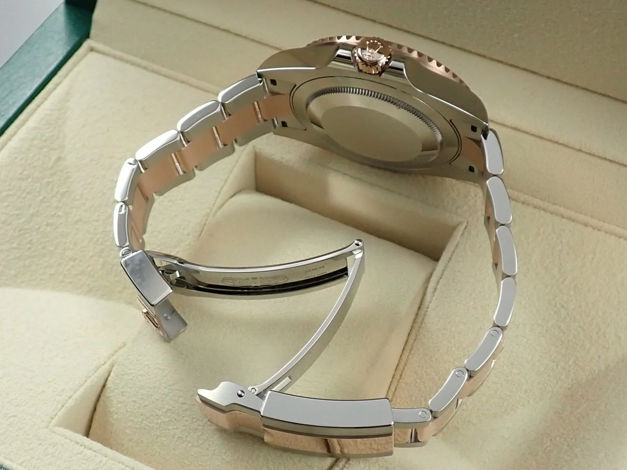 ロレックス GMTマスターII Ref.126711CHNR ステンレススチール/エバーローズゴールド ブラック文字盤 オイスターブレスレット オイスターブレスレット - Image 7