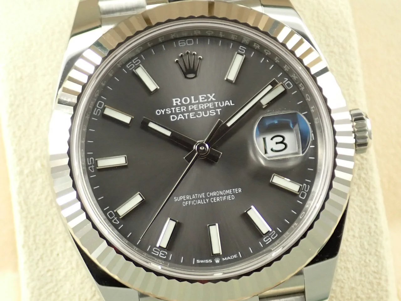 ロレックス デイトジャスト41 Ref.126334 ステンレススチール/ホワイトゴールド スレート文字盤 ジュビリーブレスレット 中古 W0102512 - Image 3