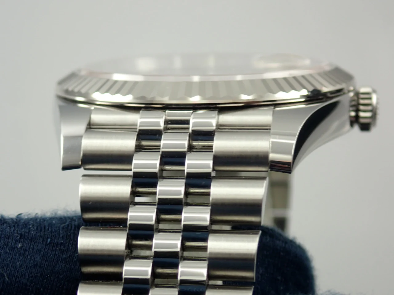 ロレックス デイトジャスト41 Ref.126334 ステンレススチール/ホワイトゴールド スレート文字盤 ジュビリーブレスレット 中古 W0102512 - Image 6