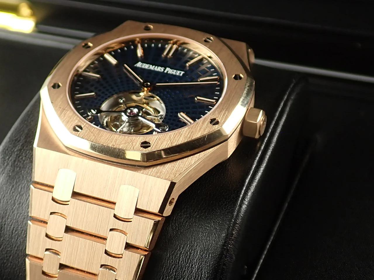 オーデマピゲ ロイヤルオーク トゥールビヨン エクストラ シン Ref.26510OR.OO.1220OR.01 ピンクゴールド ブルー文字盤 - Image 6