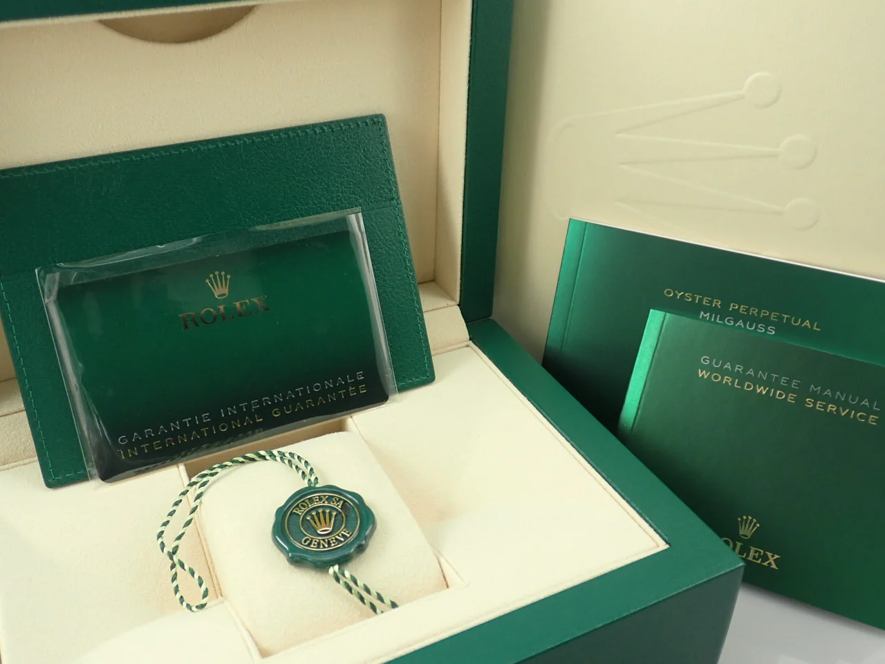 ロレックス ミルガウス Ref.116400GV ステンレススチール Zブルー文字盤 - Image 10