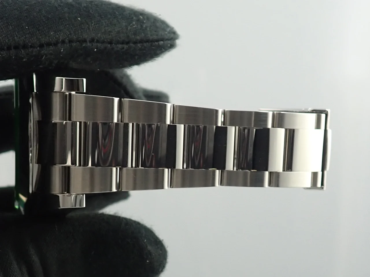 ロレックス ミルガウス Ref.116400GV ステンレススチール Zブルー文字盤 - Image 9