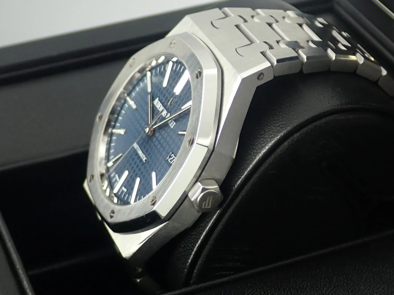 オーデマピゲ ロイヤルオーク Ref.15400ST.OO.1220ST.03 ステンレススチール ブルー文字盤 - Image 5