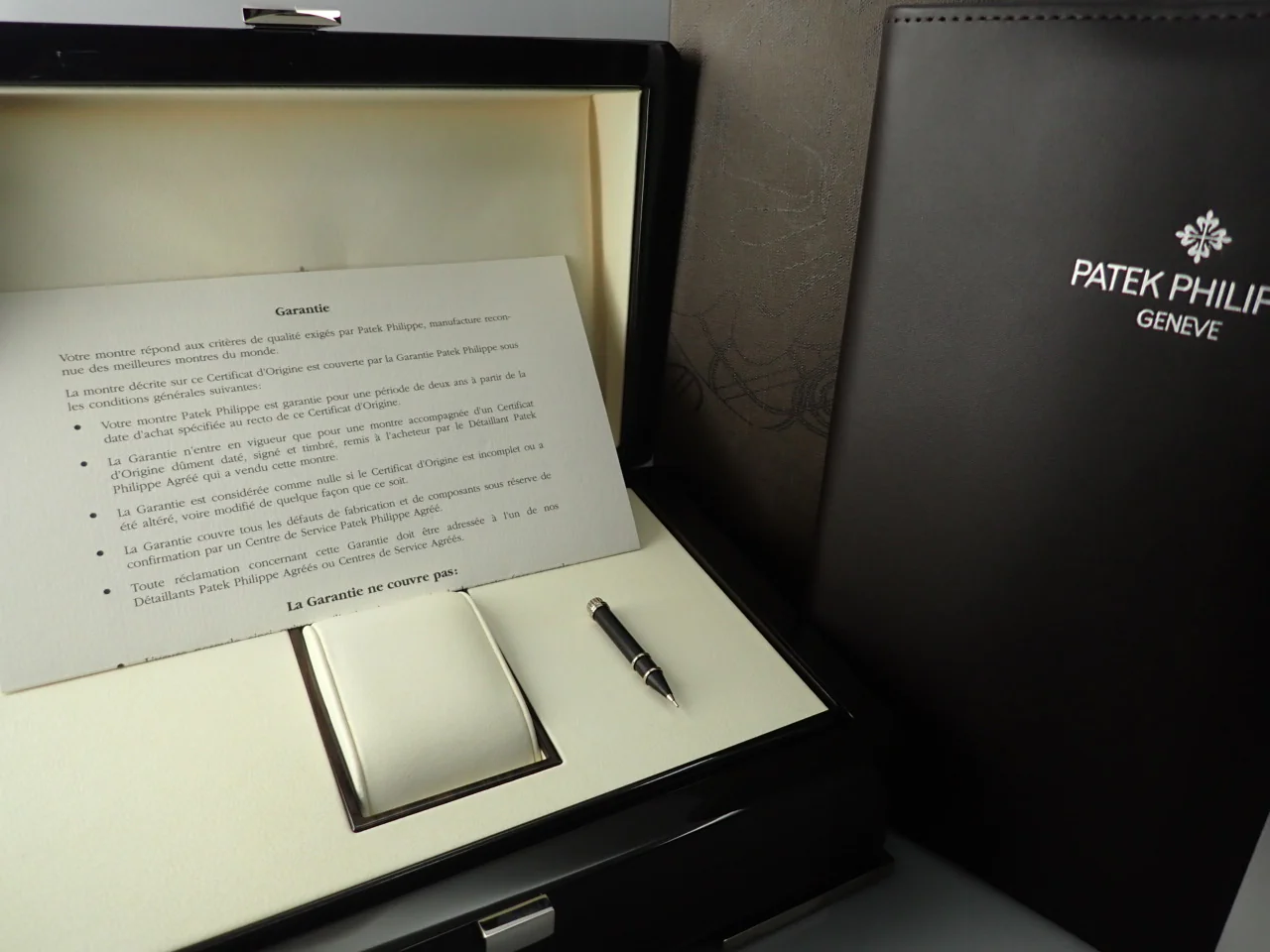 パテックフィリップ アクアノート トラベルタイム Ref.5164A-001 ステンレススチール ブラック文字盤 - Image 9