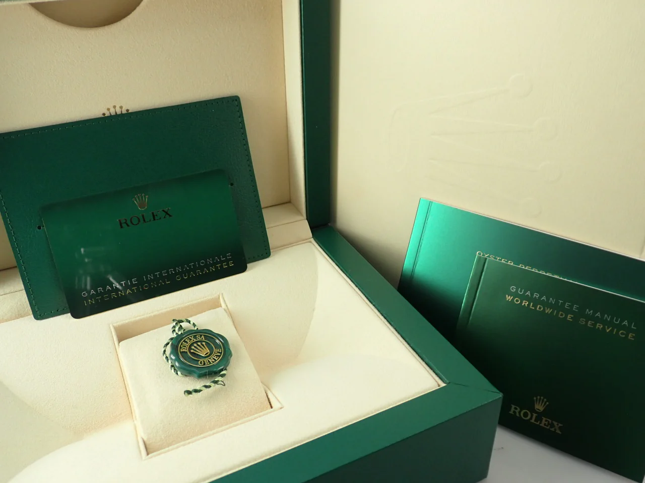 ロレックス ヨットマスター37 Ref.268655 エバーローズゴールド ブラック文字盤 - Image 9