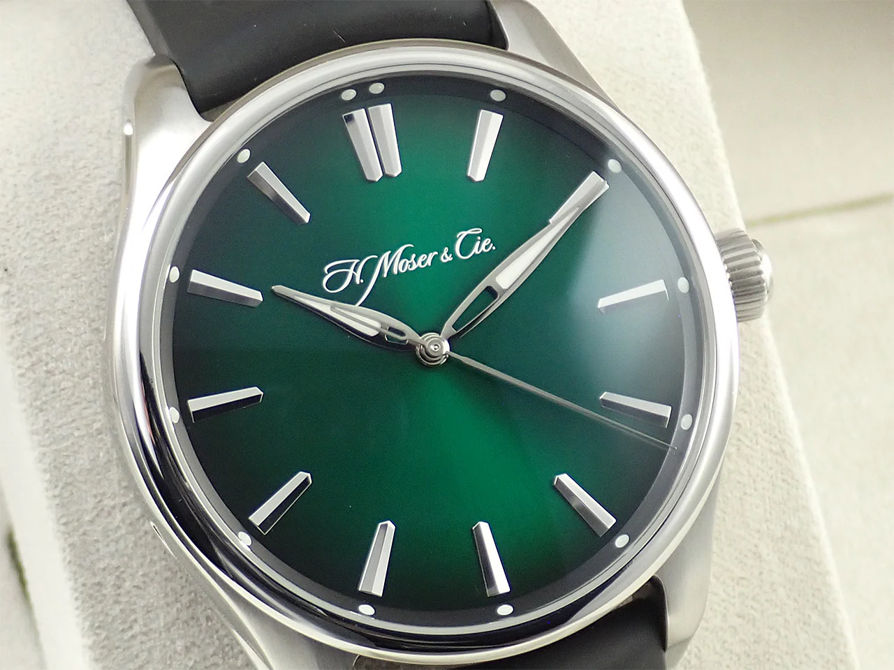 H.モーザー パイオニアセンターセコンド Ref.3200-1202 コズミックグリーン文字盤 中古 XK8H2T95 - Image 3