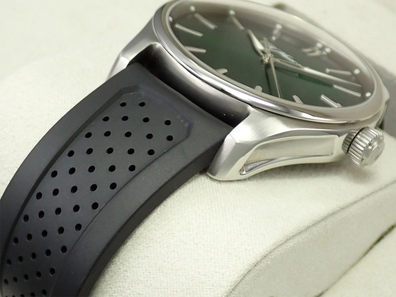 H.モーザー パイオニアセンターセコンド Ref.3200-1202 コズミックグリーン文字盤 中古 XK8H2T95 - Image 6