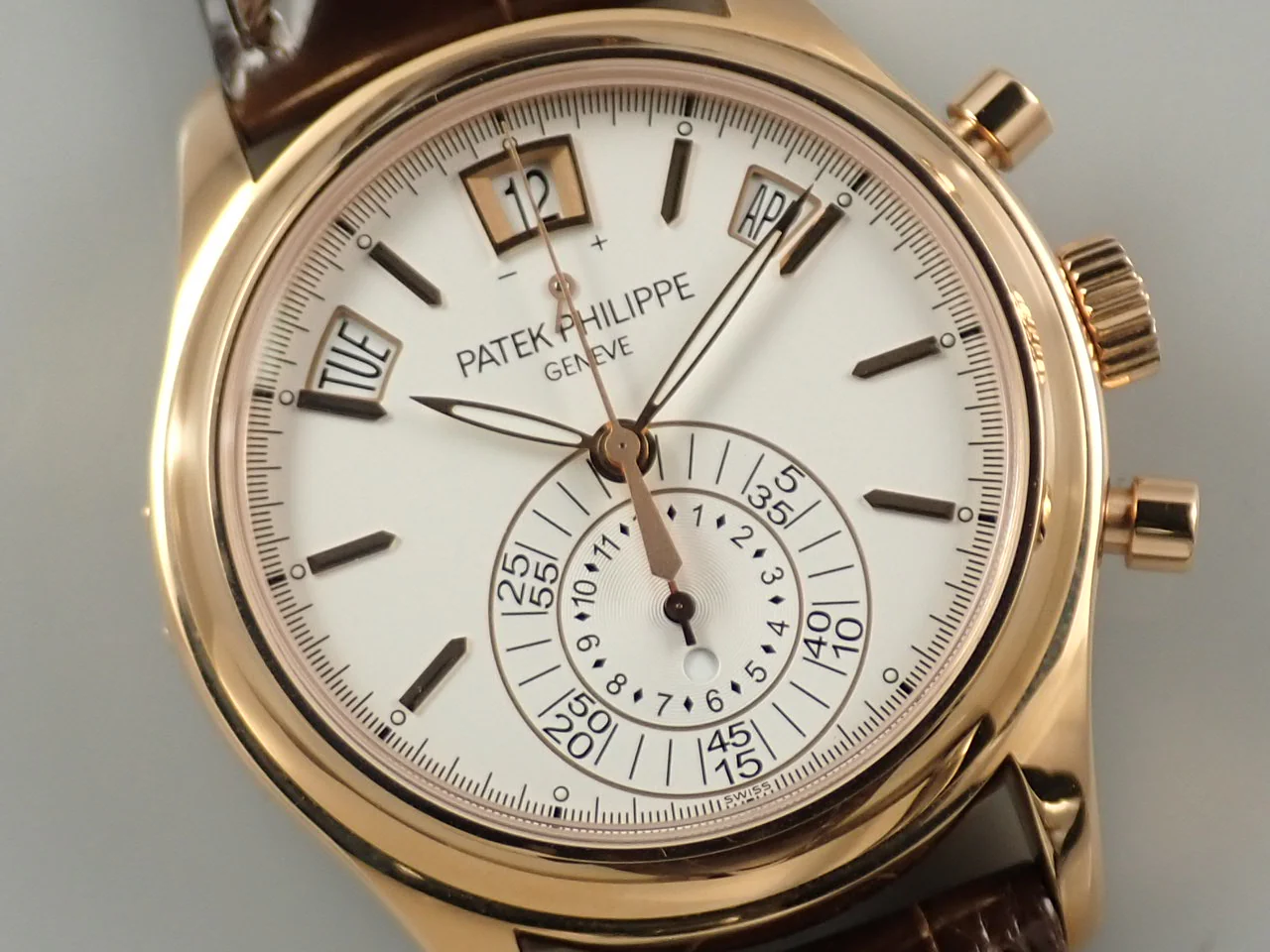 パテックフィリップ アニュアルカレンダー クロノグラフ Ref.5960R-011 ローズゴールド ホワイト文字盤 - Image 3