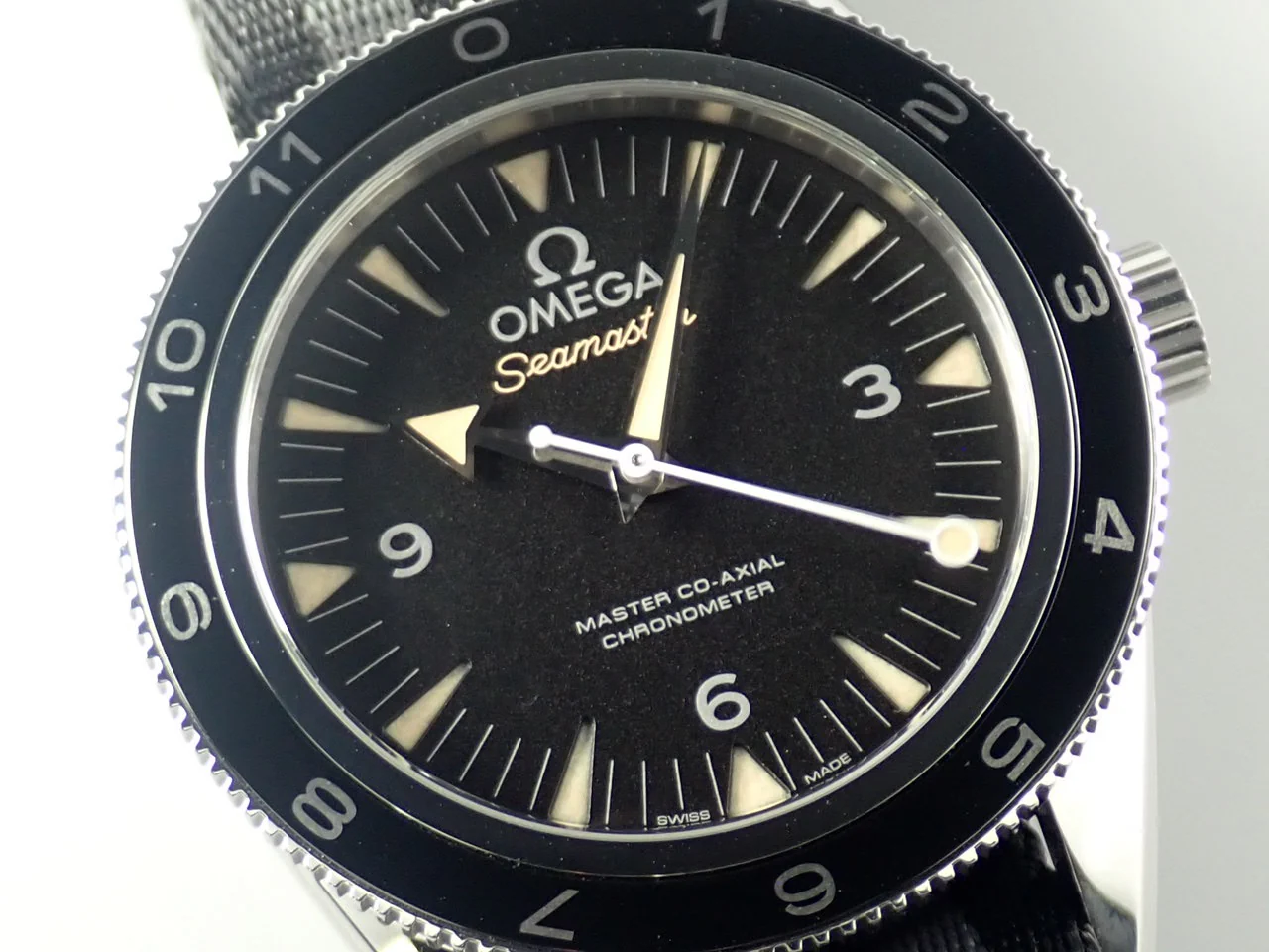 オメガ シーマスター 300 スペクター Ref.233.32.41.21.01.001 ブラック文字盤 極美品 Y9X4U143 - Image 3