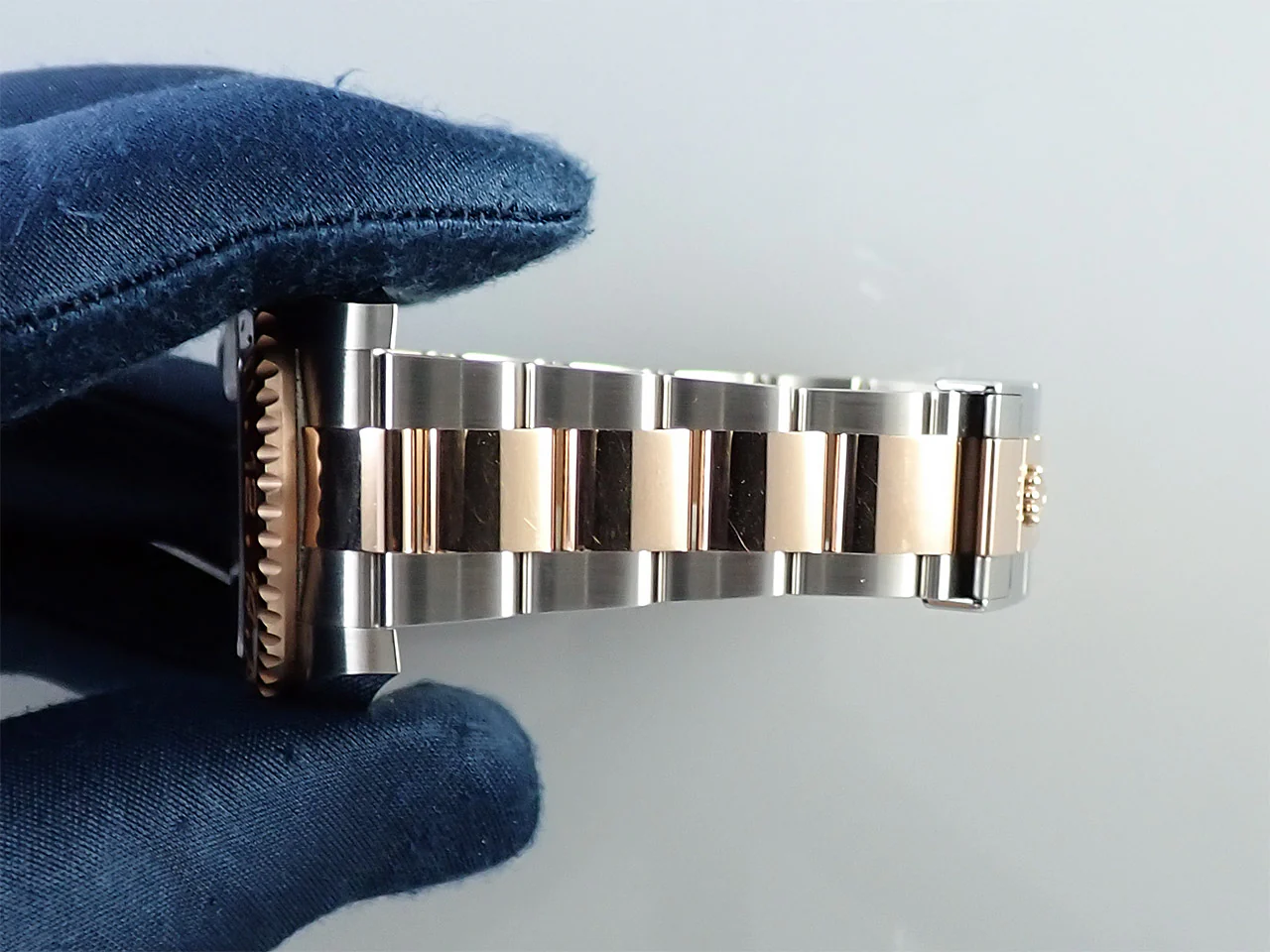 ロレックス GMTマスターII Ref.126711CHNR ステンレススチール/エバーローズゴールド ブラック文字盤 オイスターブレスレット オイスターブレスレット - Image 9