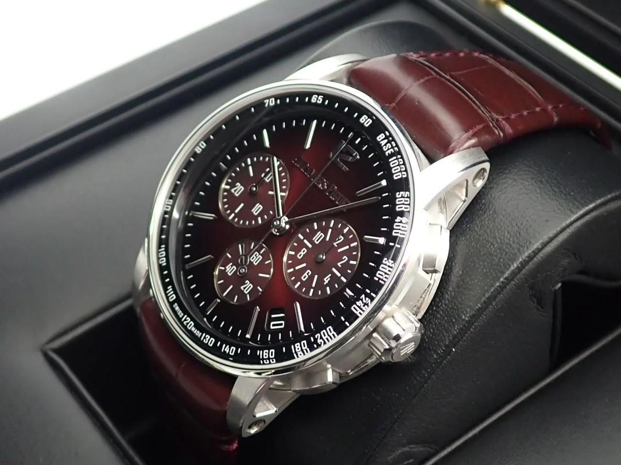 オーデマピゲ CODE 11.59 バイ オーデマ ピゲ クロノグラフ Ref.26393BC.OO.A068CR.01 ホワイトゴールド バーガンディ文字盤 - Image 4