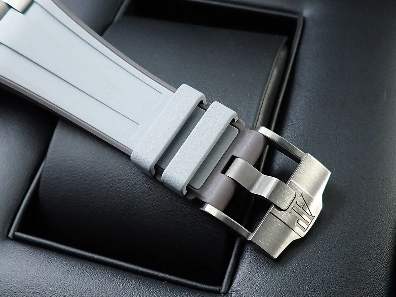 オーデマピゲ ロイヤルオーク オフショア クロノグラフ Ref.26470IO.OO.A006CA.01 チタン スレートグレー文字盤 - Image 8