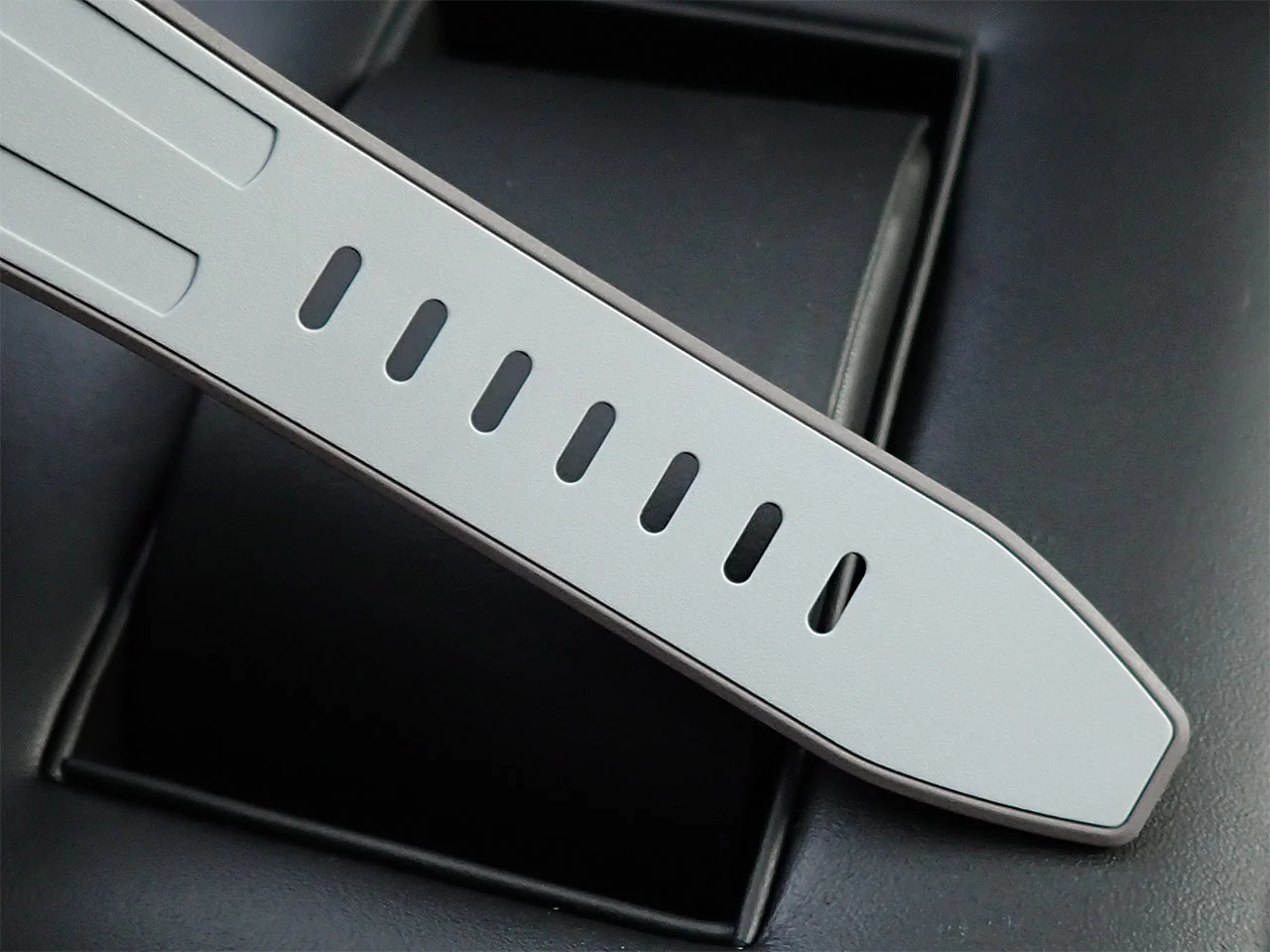 オーデマピゲ ロイヤルオーク オフショア クロノグラフ Ref.26470IO.OO.A006CA.01 チタン スレートグレー文字盤 - Image 9