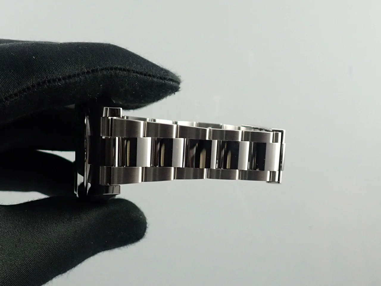 ロレックス ミルガウス Ref.116400GV ステンレススチール ブラック文字盤 - Image 9